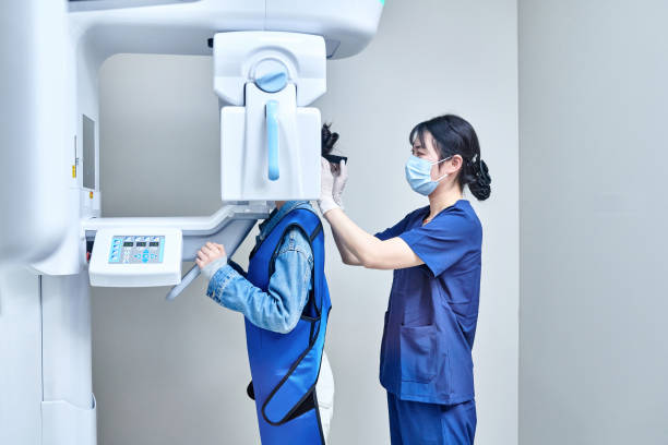 Best Mobile Emergency Dentist in Wahneta, FL